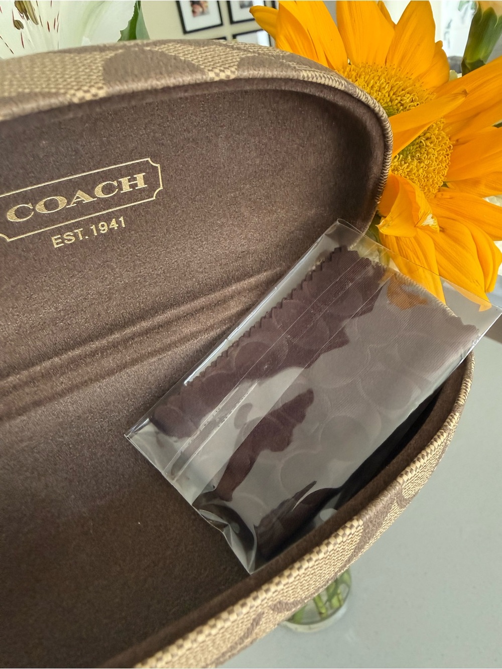 Coach signature C eyeglass sunglasses case holder NWOT